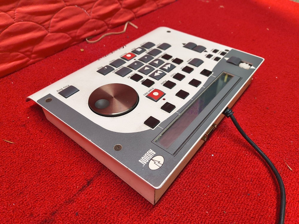 Used Cover For Button Missing Still Work Audion Vox Pro PC Version 2.02 Good Con