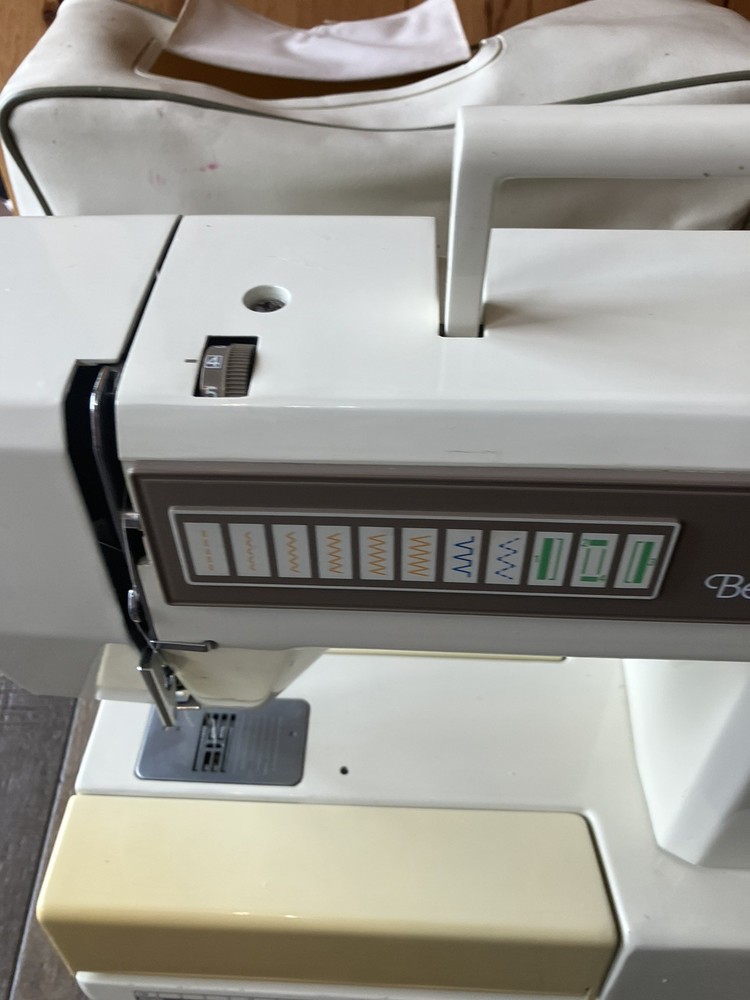Untested Bernette 320 200 B Sewing Machine No Power Cord