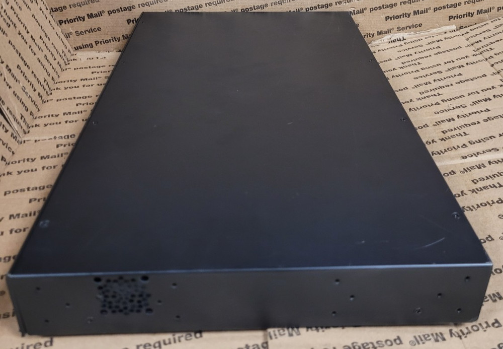 4X4 HDMI MATRIX SWITCHER NO RACK EARS (TESTED)