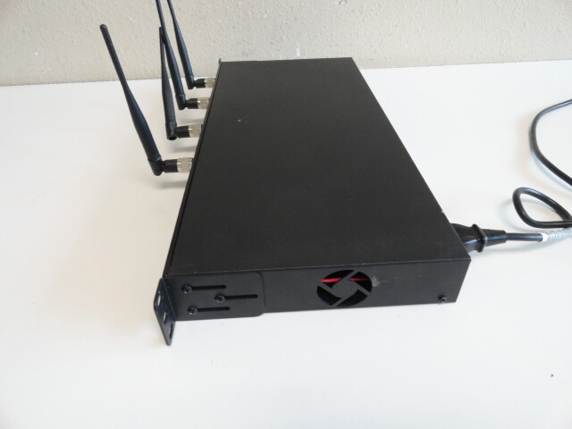 Revolabs Executive HD 01-HDEXEC-NM 8 Channel Wireless Microphone System