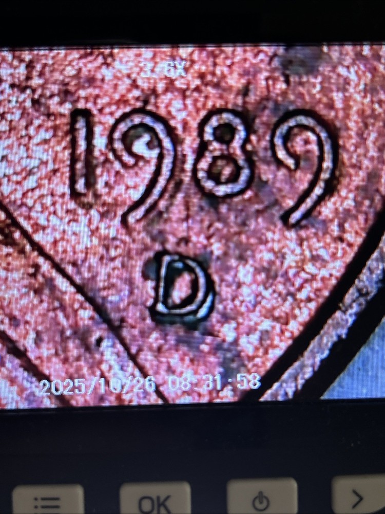 1989 D Penny Error Doubling Mint & Date Error. Doubling Liberty -United States