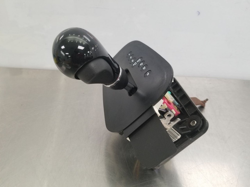 03 FORD TBIRD THUNDERBIRD 3.9L AUTOMATIC TRANSMISSION SHIFTER