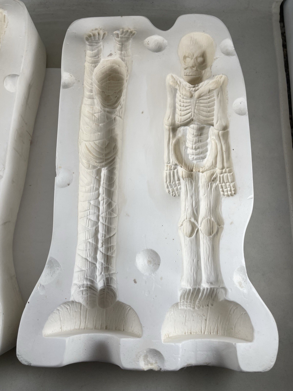 Nowell’s Inc Ceramic Casting Mold Skeleton & Mummy Figurine #NM-1797 Halloween