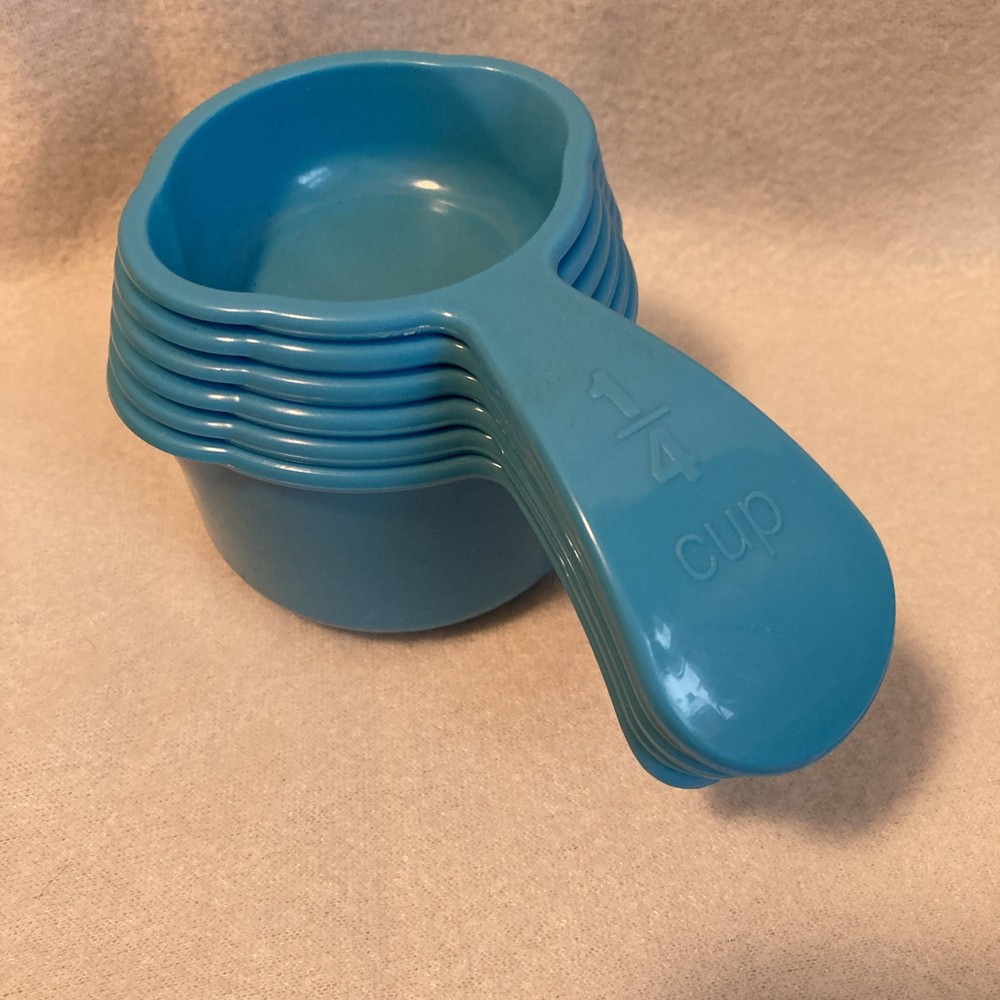 Tupperware Measuring Cups Set of 6 Curved Embossed Handle Baking Tools~Rare EUC