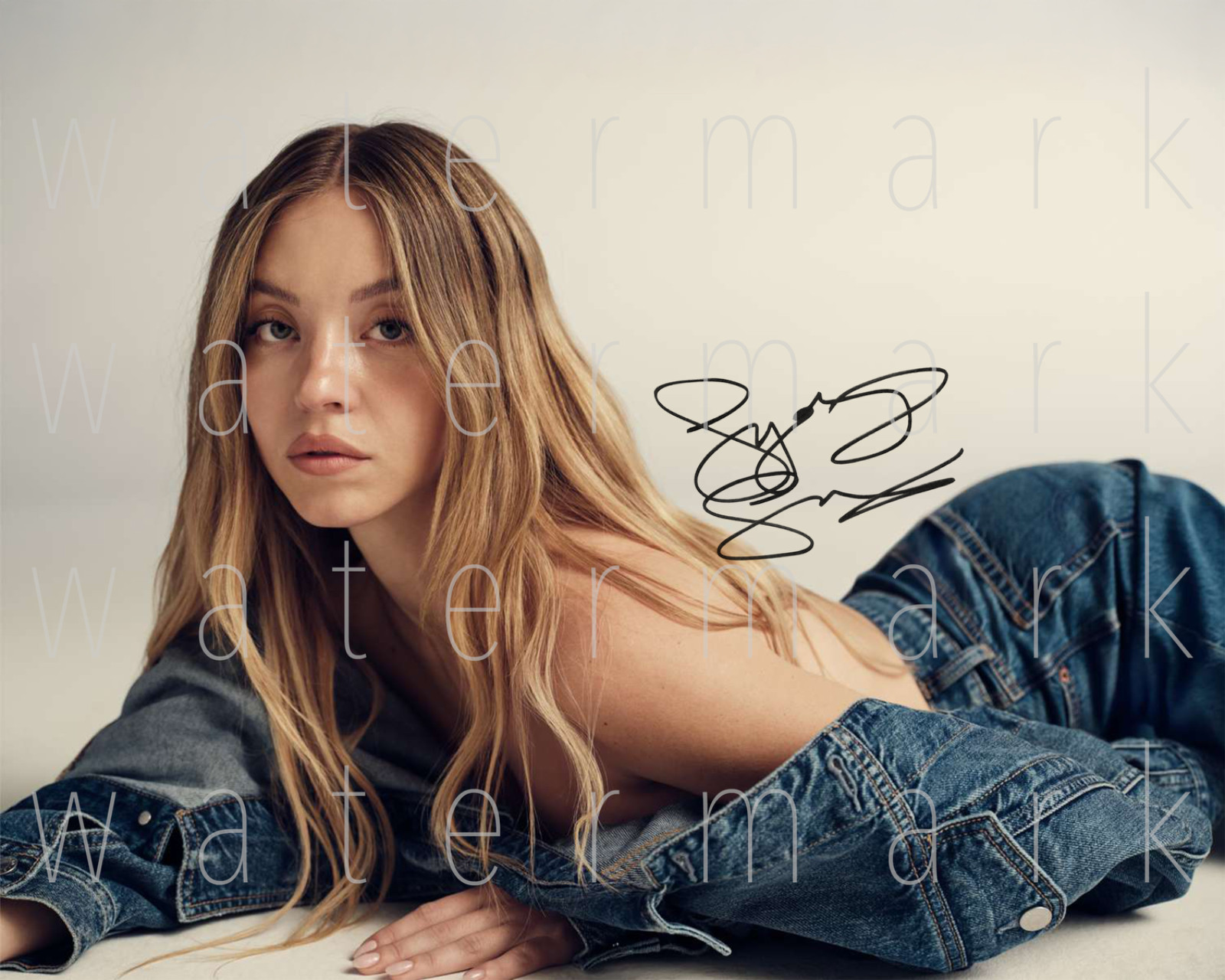 Sydney Sweeney sexy signed 8X10 poster print photo autograph RP