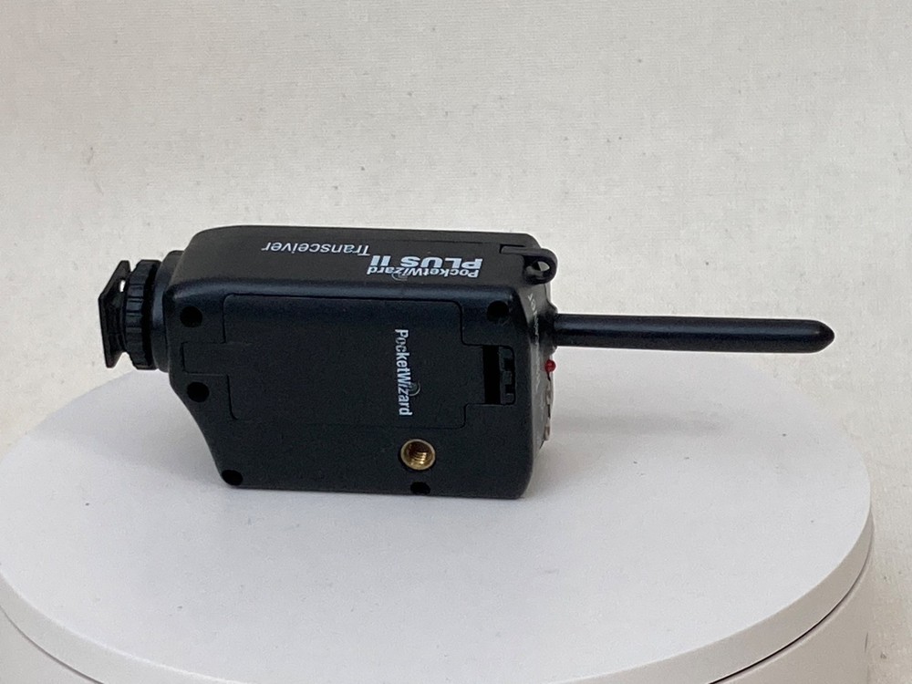 PocketWizard Plus II Transceiver Tested Working Plus Two Cords + Extra