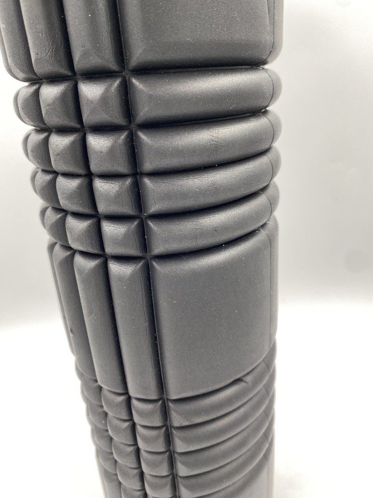 Trigger Point Grid 2.0 Foam Roller Black 26" Long Scuffs
