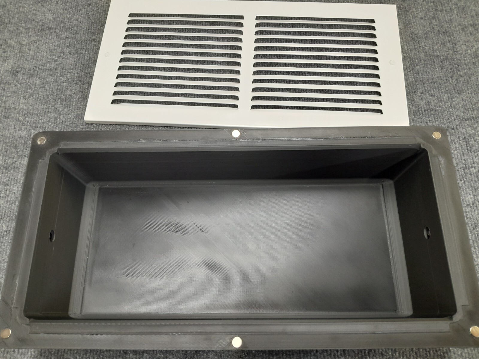 Hidden Wall Safe Air Vent Cover Secures Jewelry, Valuables, Cash guns.