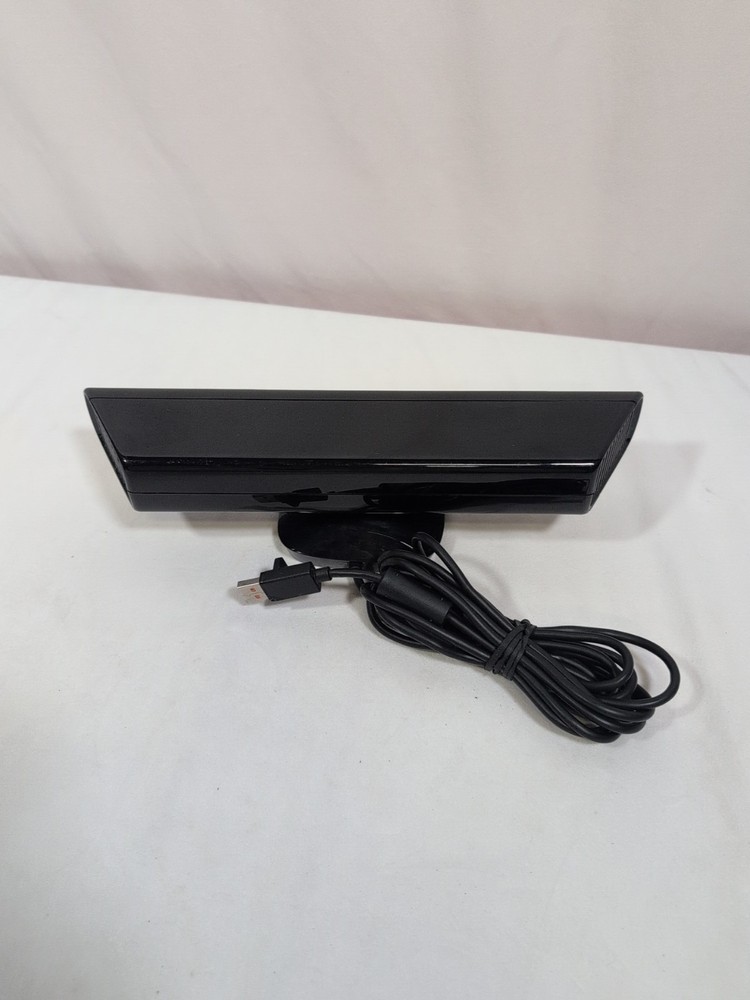 Microsoft 1473 Xbox 360E Kinect Sensor Bar w/ Cable - Black
