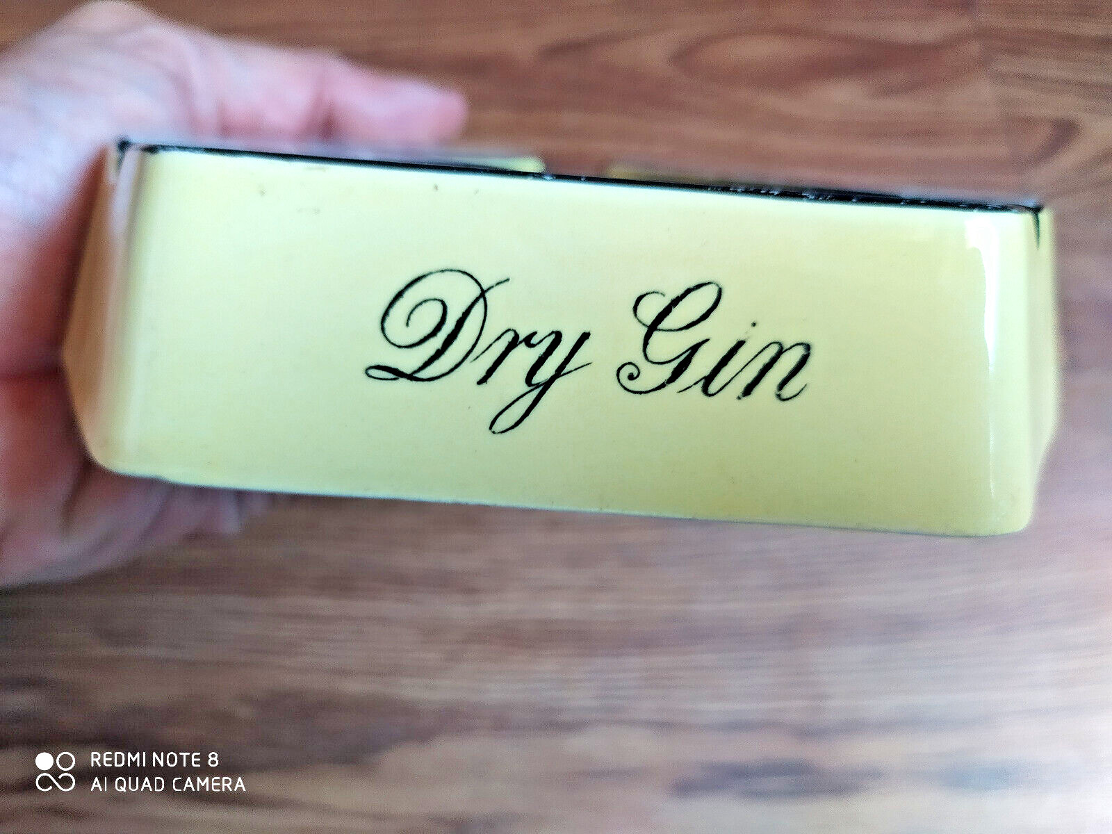 Rare vintage GORDON'S DRY GIN advertising ashtray of 70's made in England.