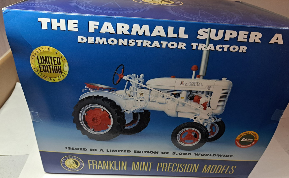 New in box Franklin Mint Precision Models FARMALL SUPER A DEMONSTRATOR TRACTOR