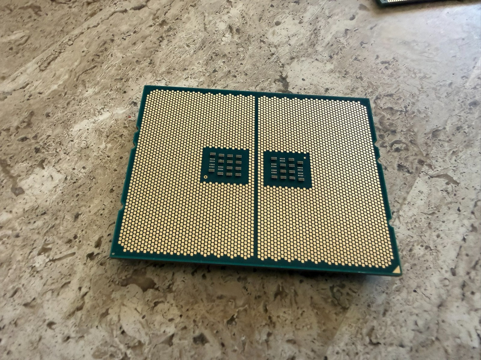 AMD EPYC 7313 Server CPU Processor 3.00GHz 100-000000329