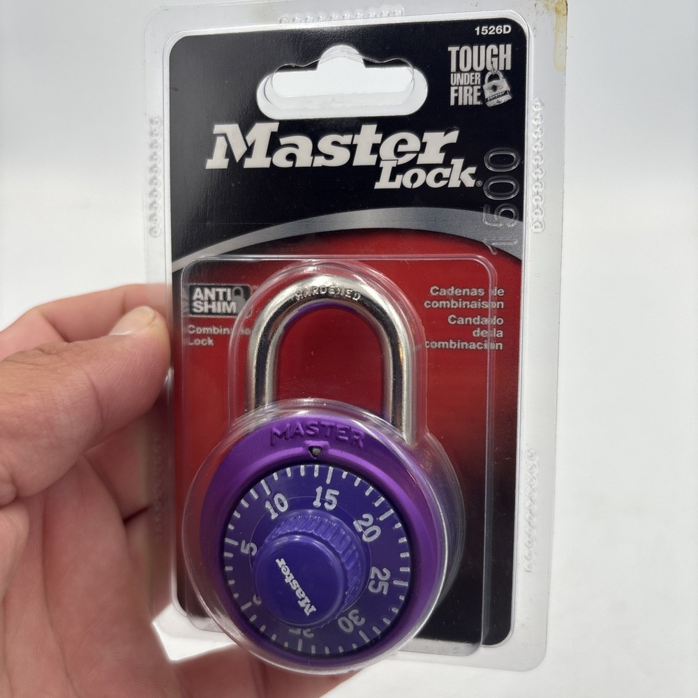 NIP Master Lock Purple Combination Padlock 1526D
