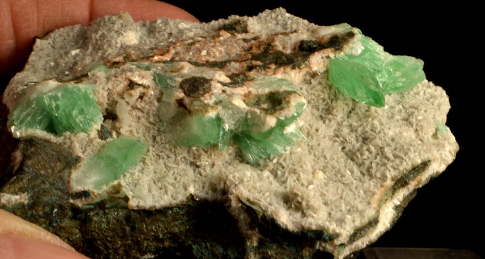 #6947 Green Apophyllite - India