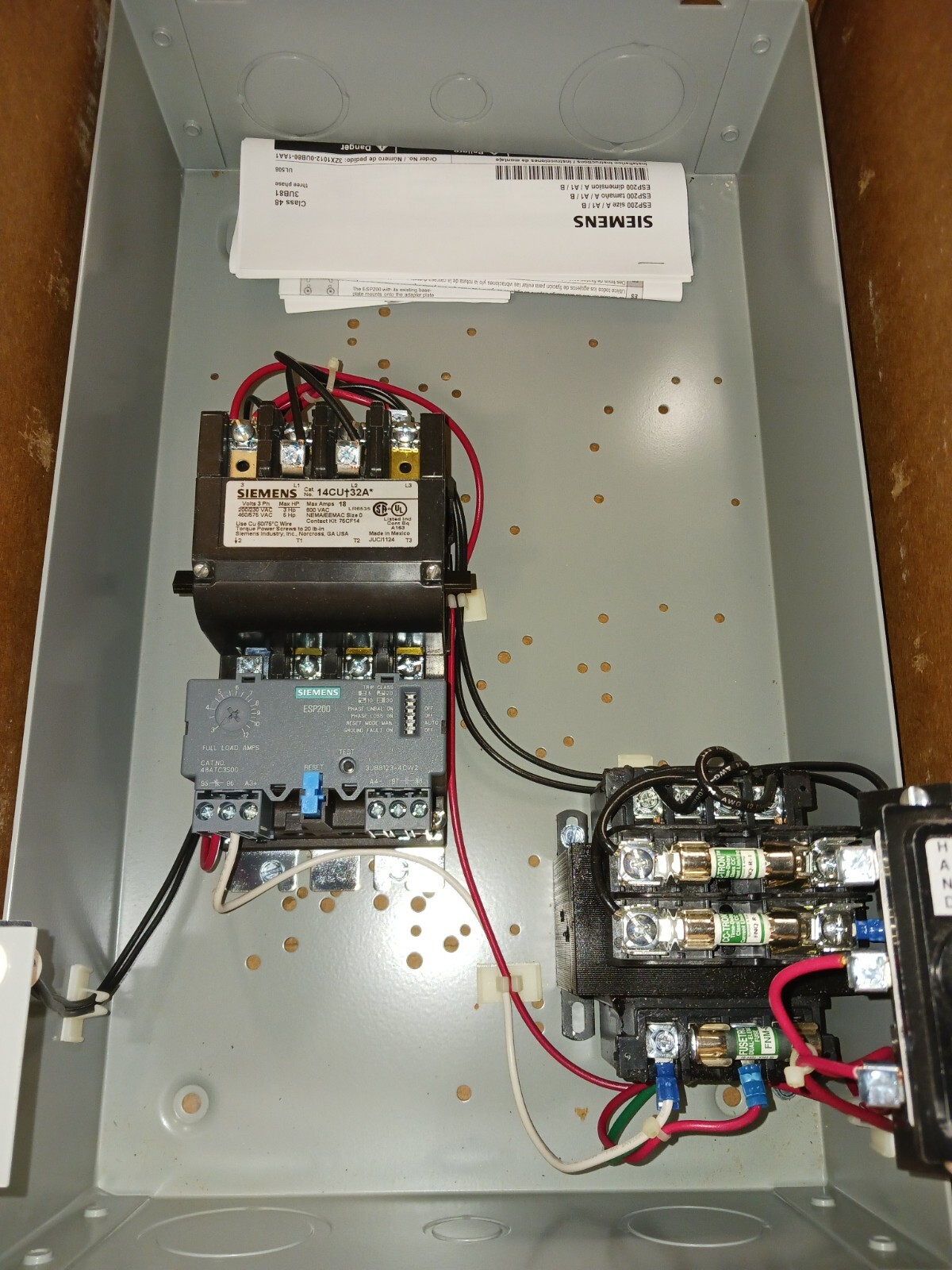 NEW SIEMENS SIZE 0 ENCLOSED MOTOR STARTER COIL 24 VAC 14CU+32* 14CUC32BJ