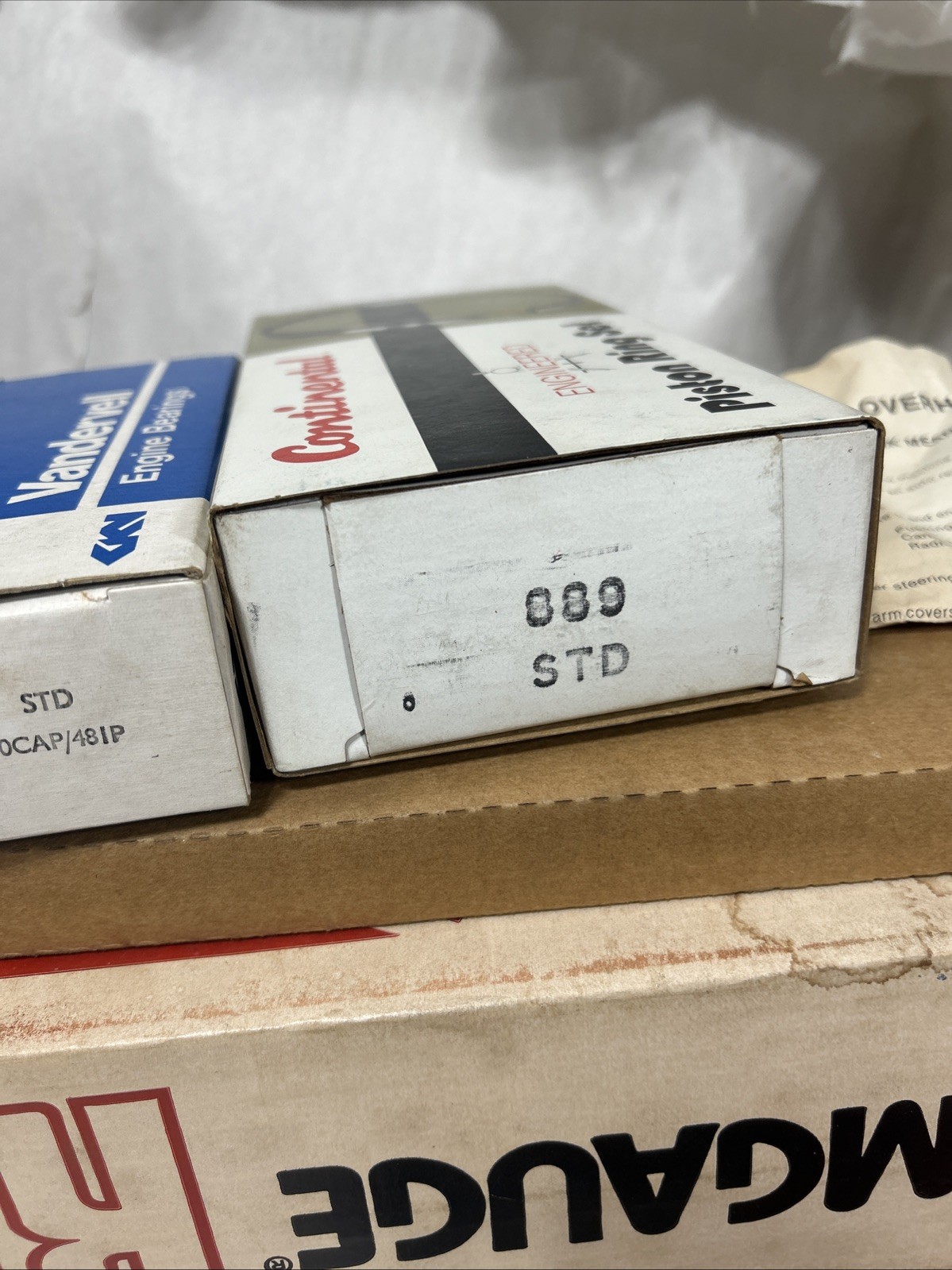 Vintage Chrysler Re-Ring Kit For 1970-78 318ci V8 NOS NK3835