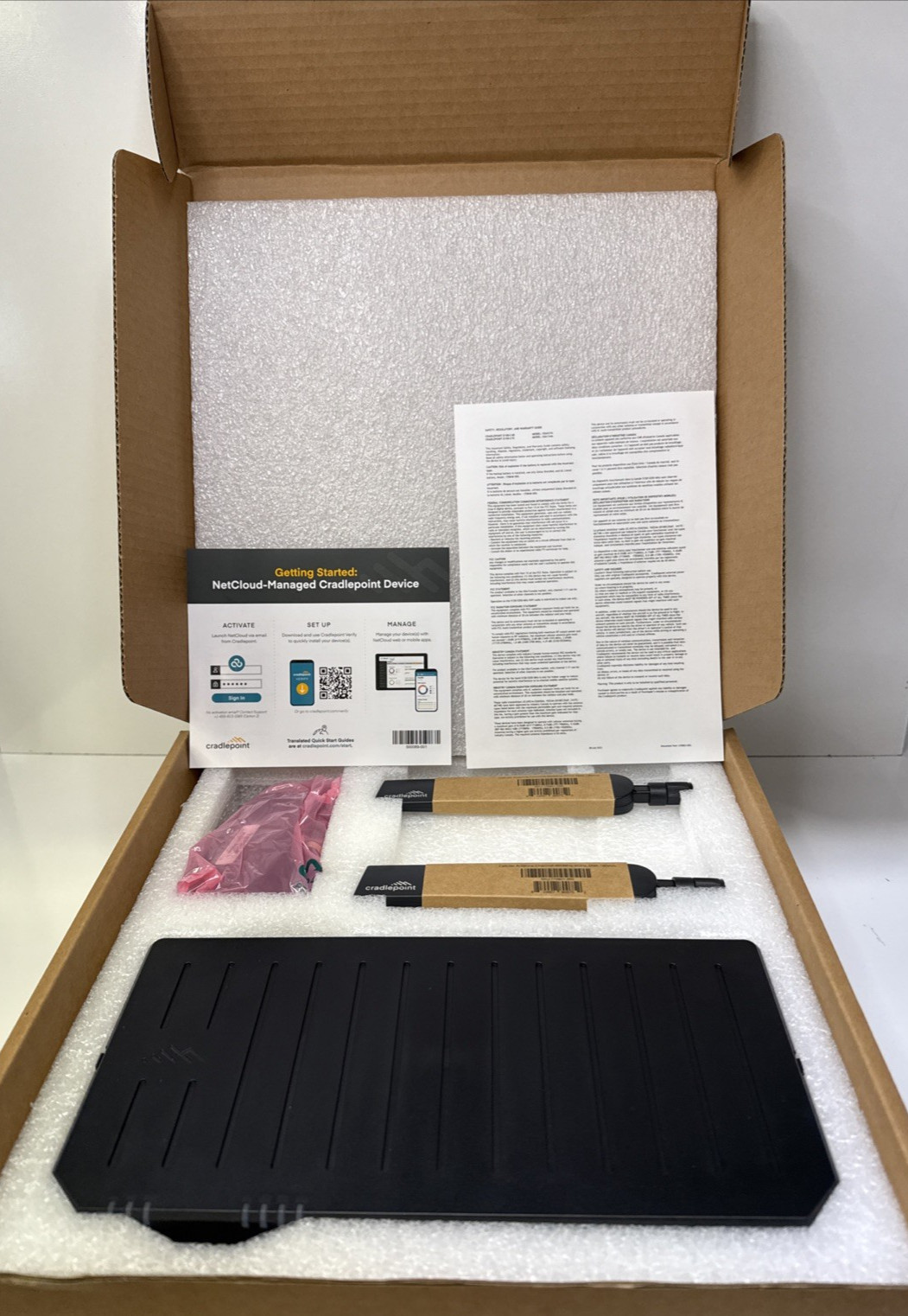 Ericsson Cradlepoint E100 Series Enterprise Router NEW