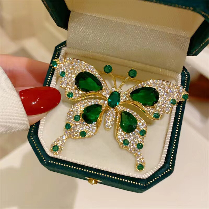 Elegant Vintage Green Butterfly Brooch Pin - Rhinestone Accessory for Women