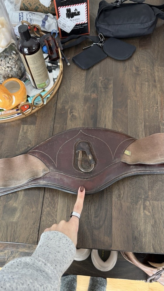 Devoucoux Brown Short Girth Size 28