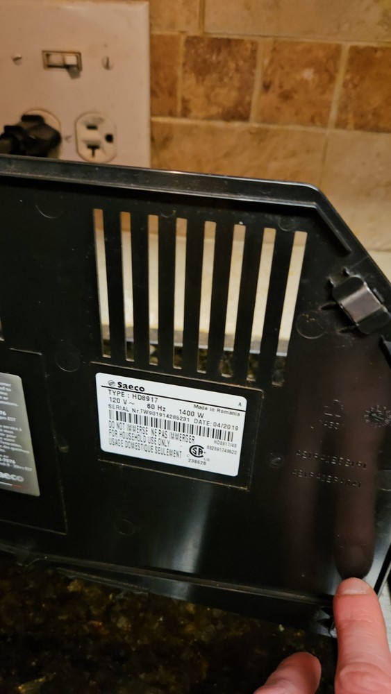 Saeco Incanto HD8917 Super Automatic Espresso Machine