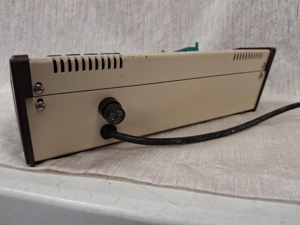 Jameco Electronics JE 608 Programmer 2708 Eprom Programmer Untested Powers On