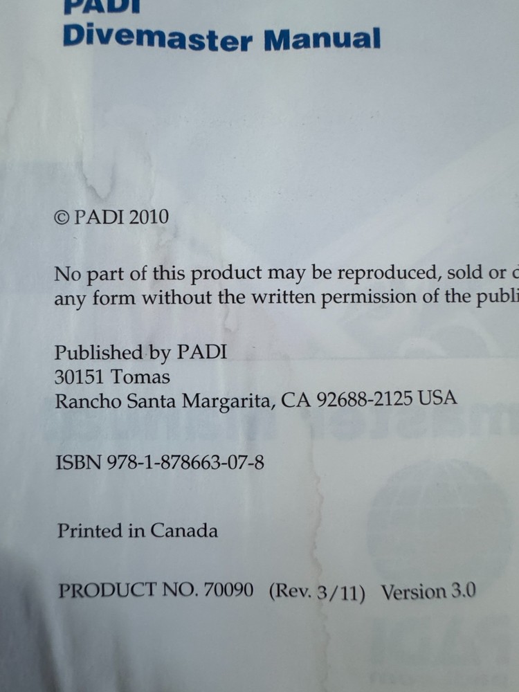 PADI DIVE COMPUTER & DIVEMASTER BOOKS & EDRPML ELECTRONIC SCUBA DIVING COMPUTER