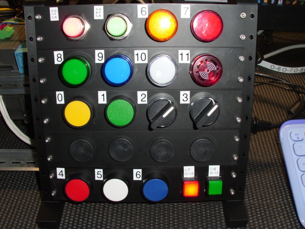 Allen-Bradley Micro850 Programmable CCW PLC Trainer Kit with Panelview 800