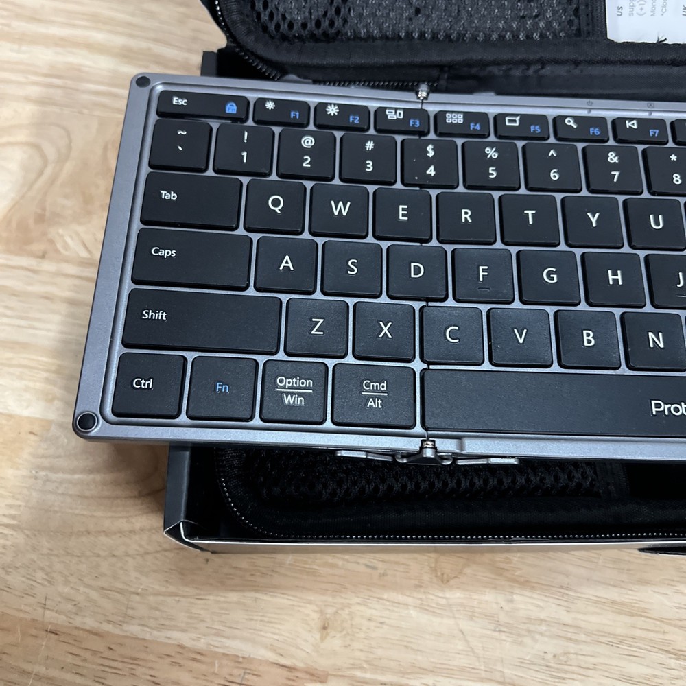 ProtoArc Foldable Keyboard and Mouse XKM01 True Full-Size Folding - Used