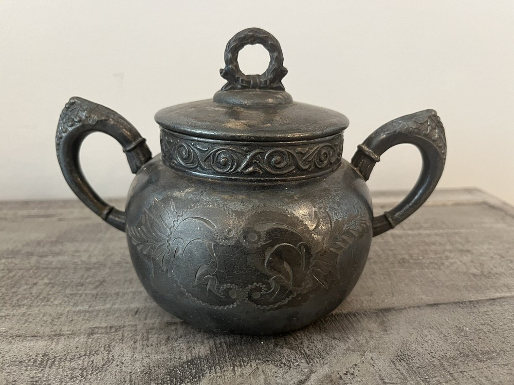 Vtg/Antique Silver Quadruple Plate Covered Sugar Bowl Jar 5” Tall