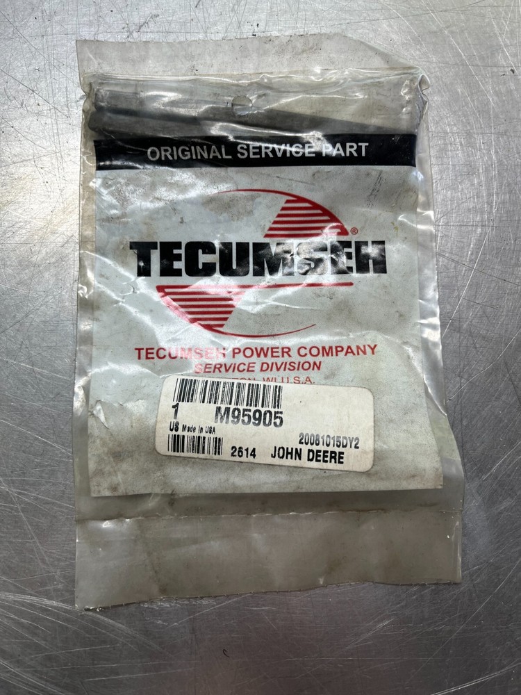 M95905 OEM John Deere Key