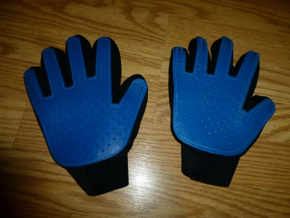 Pet Grooming Gloves