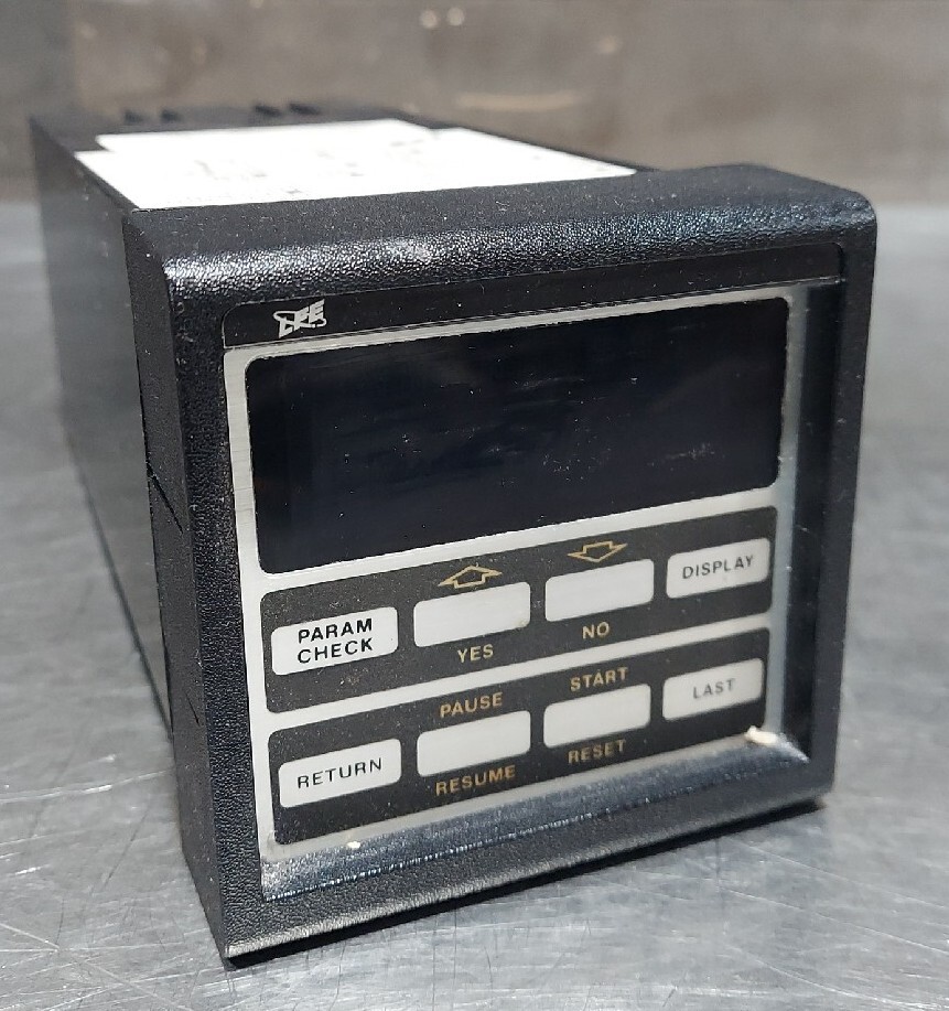 LFE Model 2012 Process Microprocess Controller