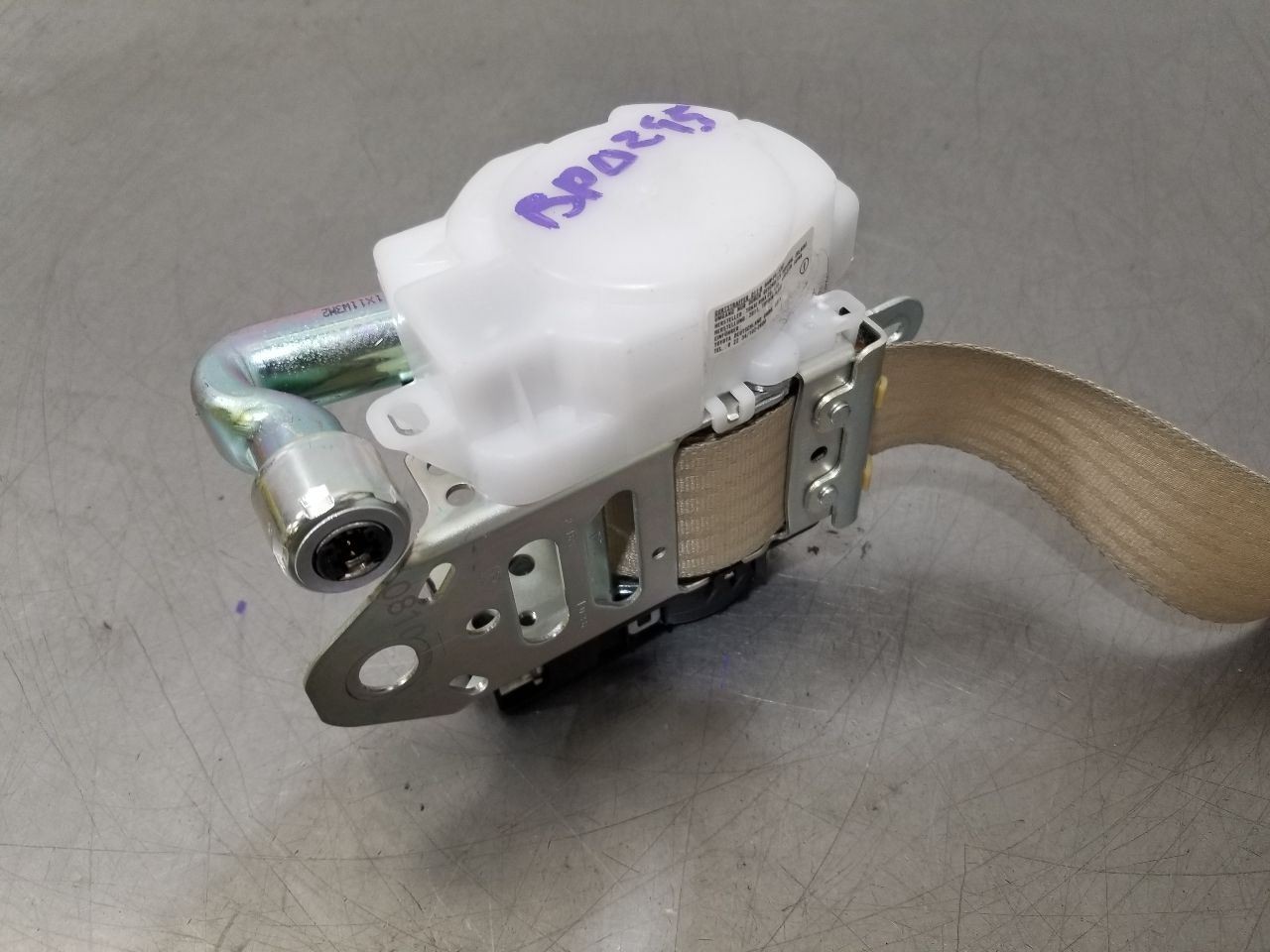 12 2012 LEXUS LS460 FRONT BUCKET SEAT BELT RETRACTOR BEIGE LEFT DRIVER