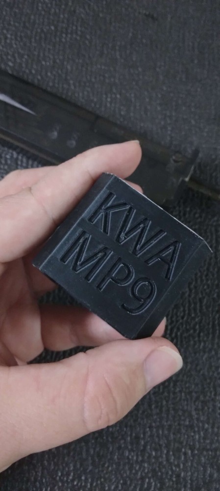 Airsoft KWA MP9 Speedloader Adapter (Black)