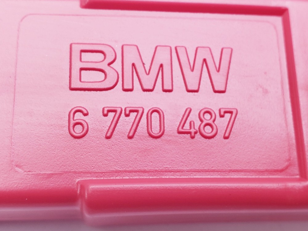 BMW Z4 E89 HAZARD WARNING TRIANGLE 2013 6770487