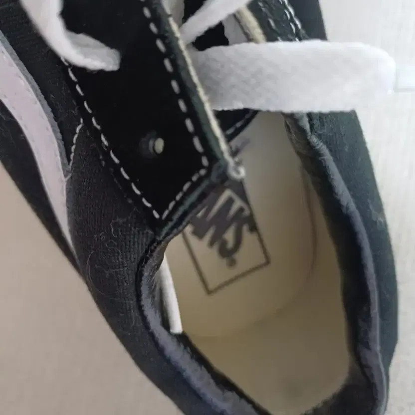 Vans Old Skool Black/White Sneakers