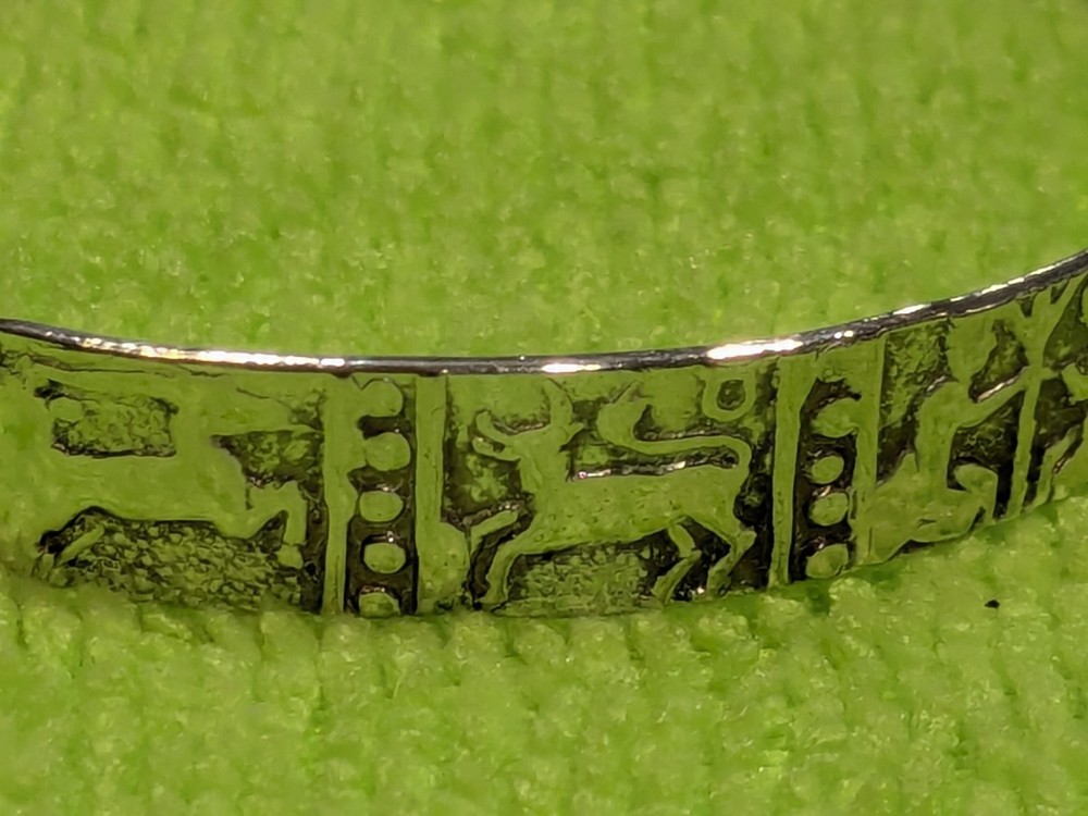 Silvertone Alpaca Bangle Zodiac Bracelet