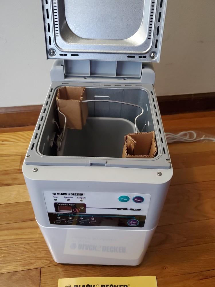 Black & Decker Model B1500 All-In-One Deluxe Automatic Breadmaker