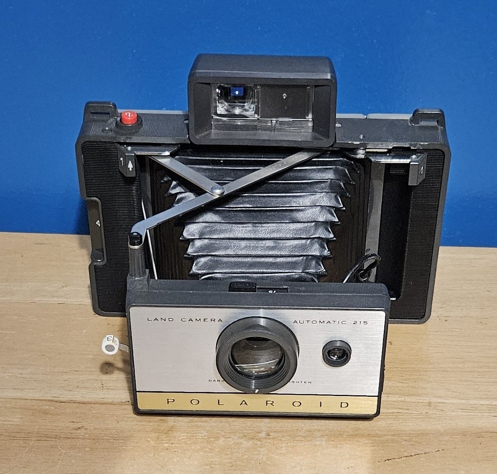 Vintage Polaroid Automatic 215 Land Camera