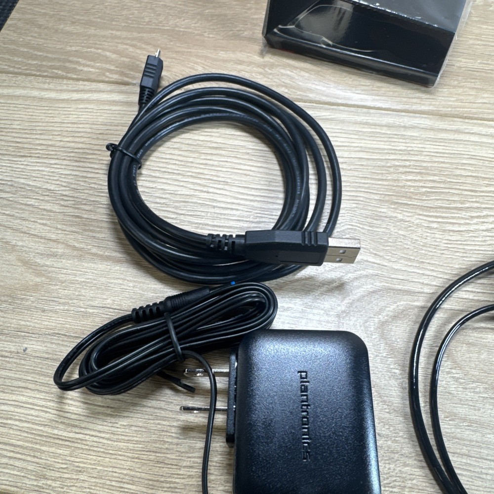 PLANTRONICS Poly Savi 7310 Office Wireless Headset Black New