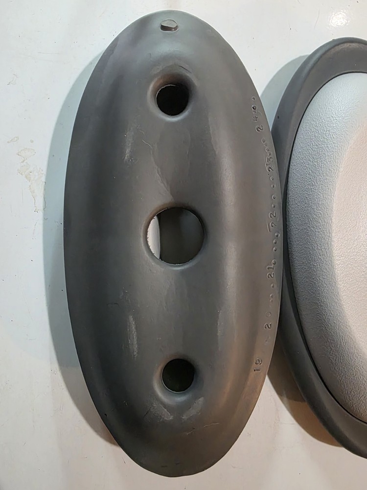 jacuzzi head rest