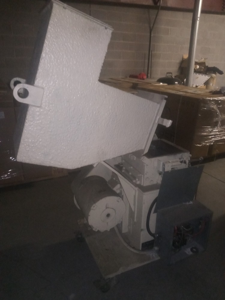 Generic Unknown Brand Grinder Granulator Plastic Process, Used Condition Unknown