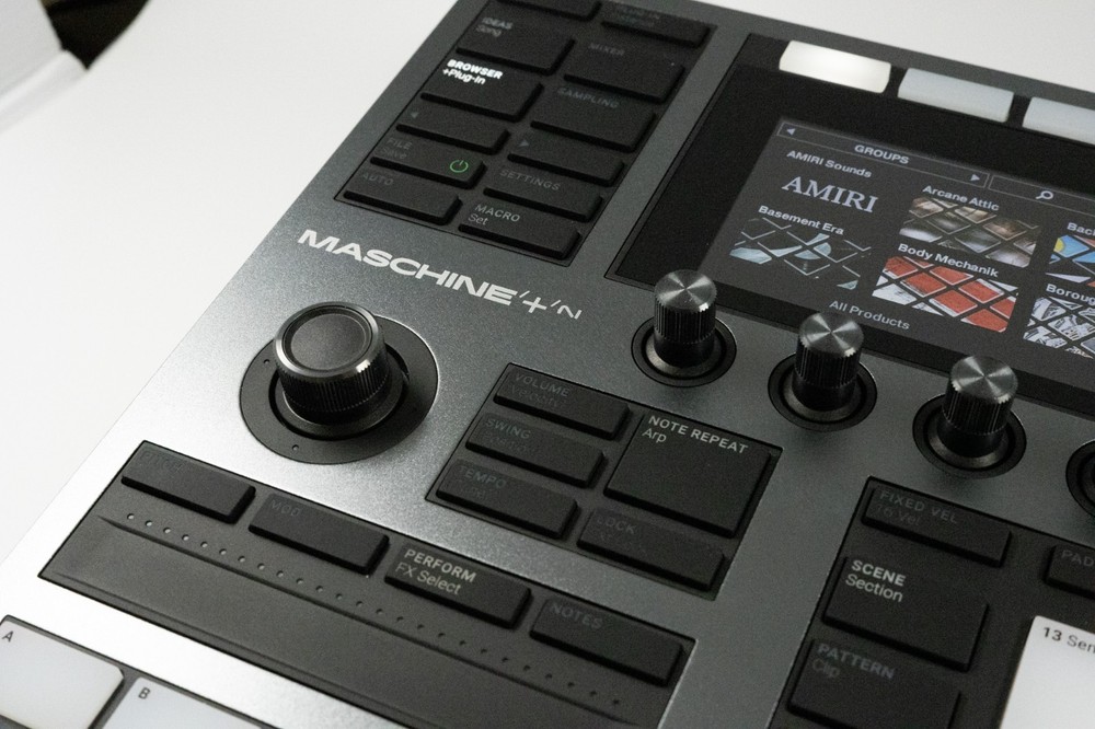 Native Instruments MASCHINE+ Standalone Production and Performance Instrument -