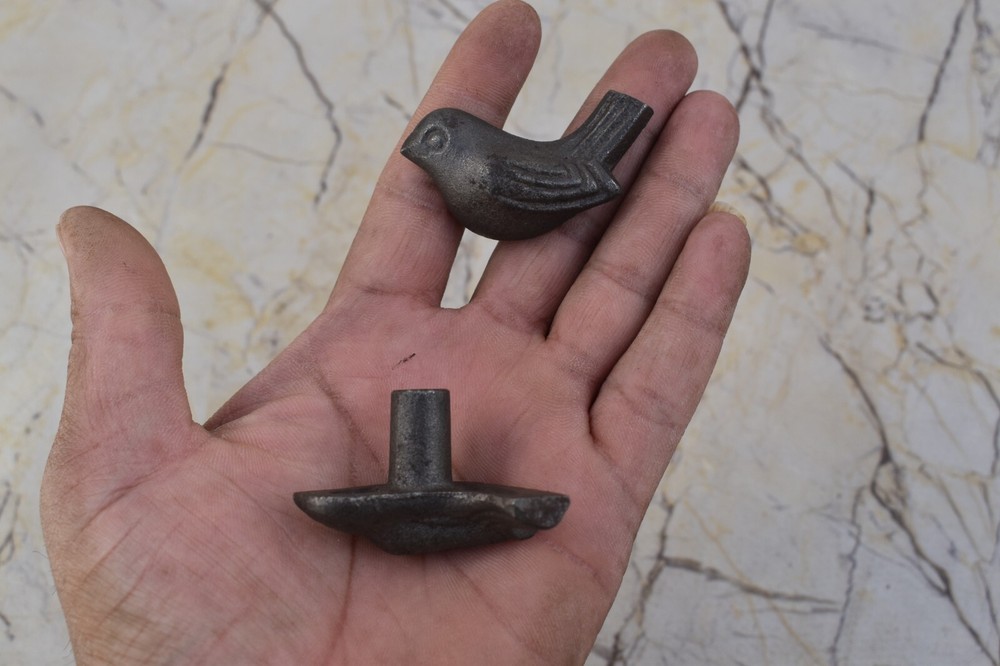 Vintage cast Iron Bird shape door knobs cabinet drawer handles pull rustic 10 pc