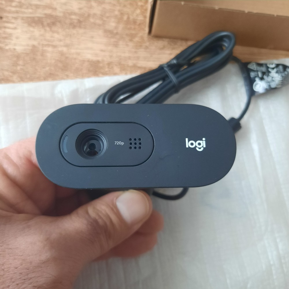 Logitech C505e HD 720p Business Webcam 9ft Long Range Mic