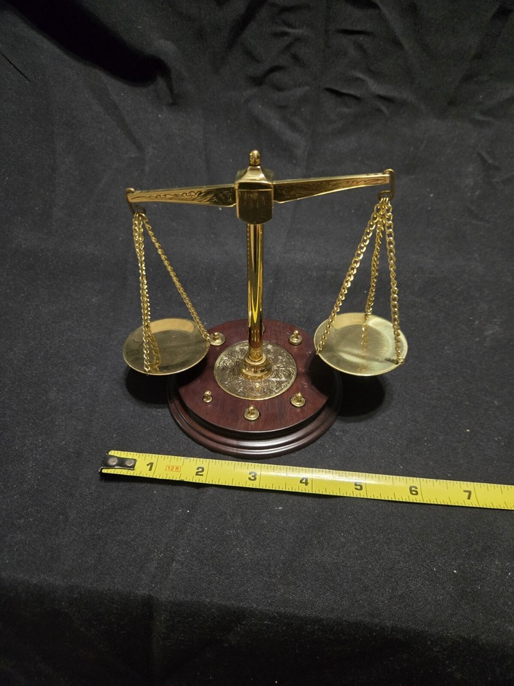 Franklin Mint The Precision Balance Scale 1987