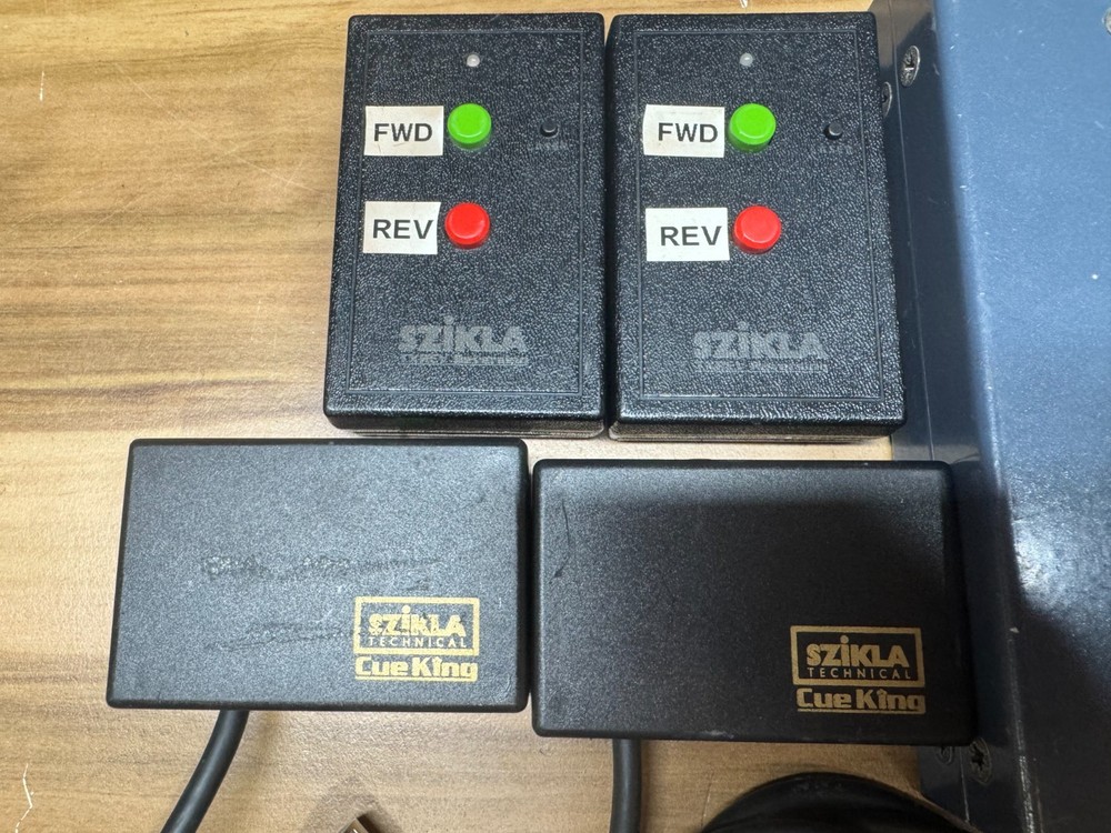Szikla Cue King Rev1 Reversing Remote Presentation System