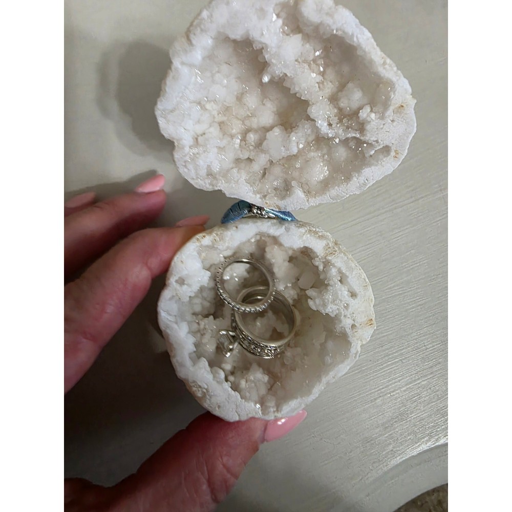 Crystal Geode Round Ring Box/Decorative Piece