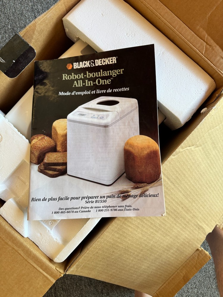 Black & Decker Model B1560 All-In-One Deluxe Automatic Breadmaker Tested