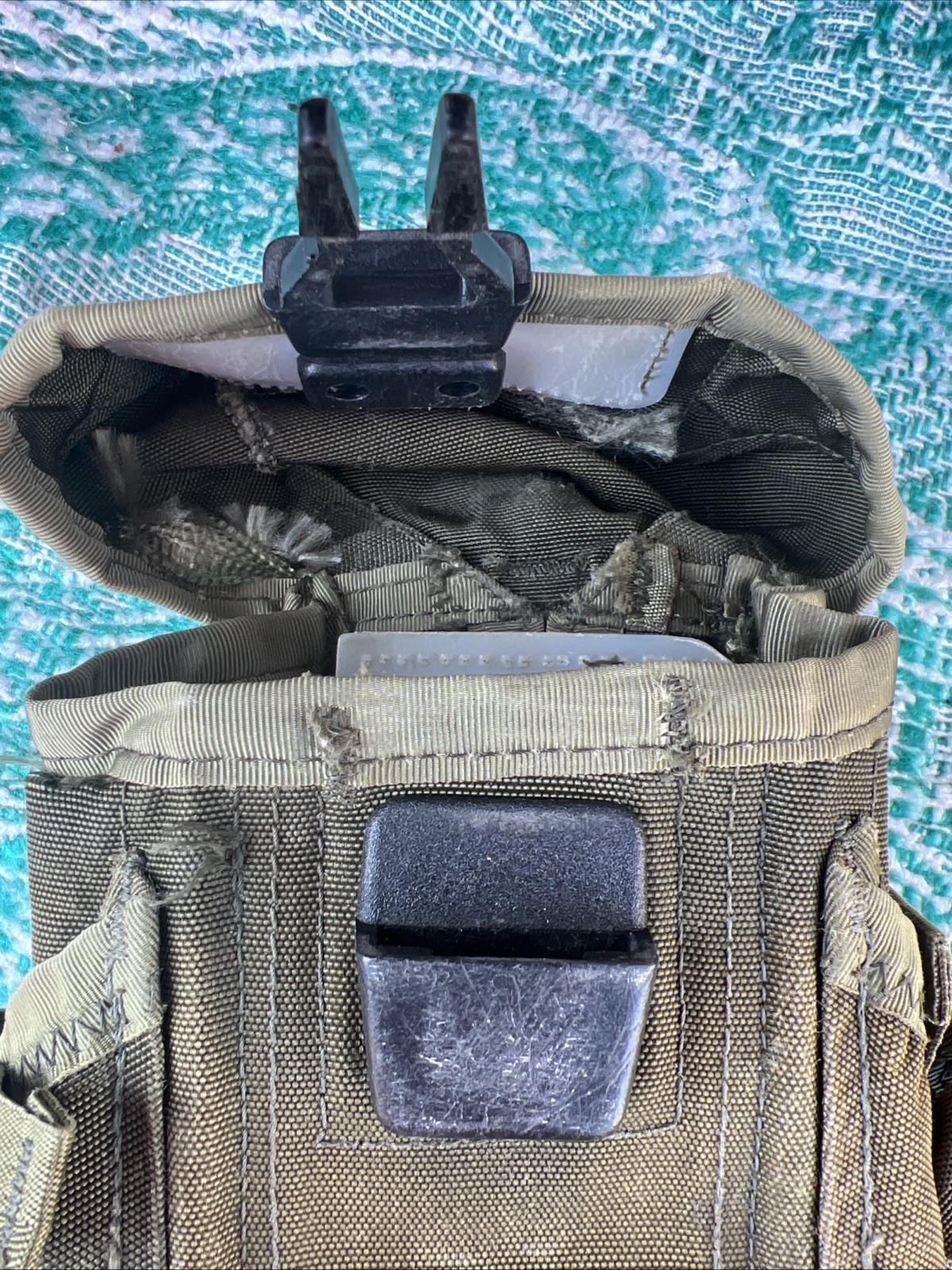 ORIGINAL VIETNAM WAR US ARMY 30RD? MAGAZINE AMMO NYLON POUCH